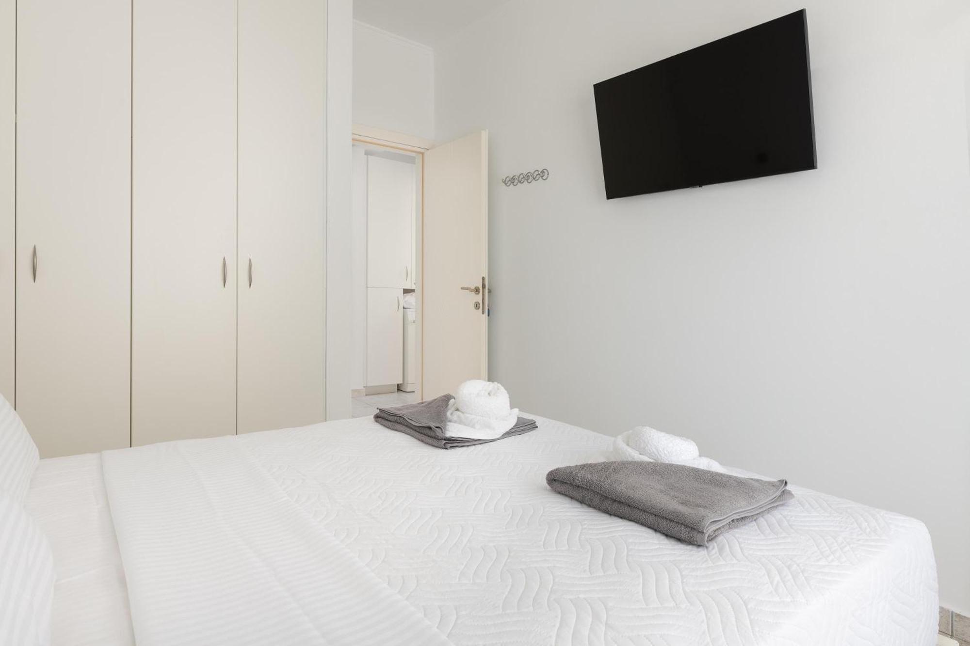 White&Blue Luxury Suites إياليسوس المظهر الخارجي الصورة
