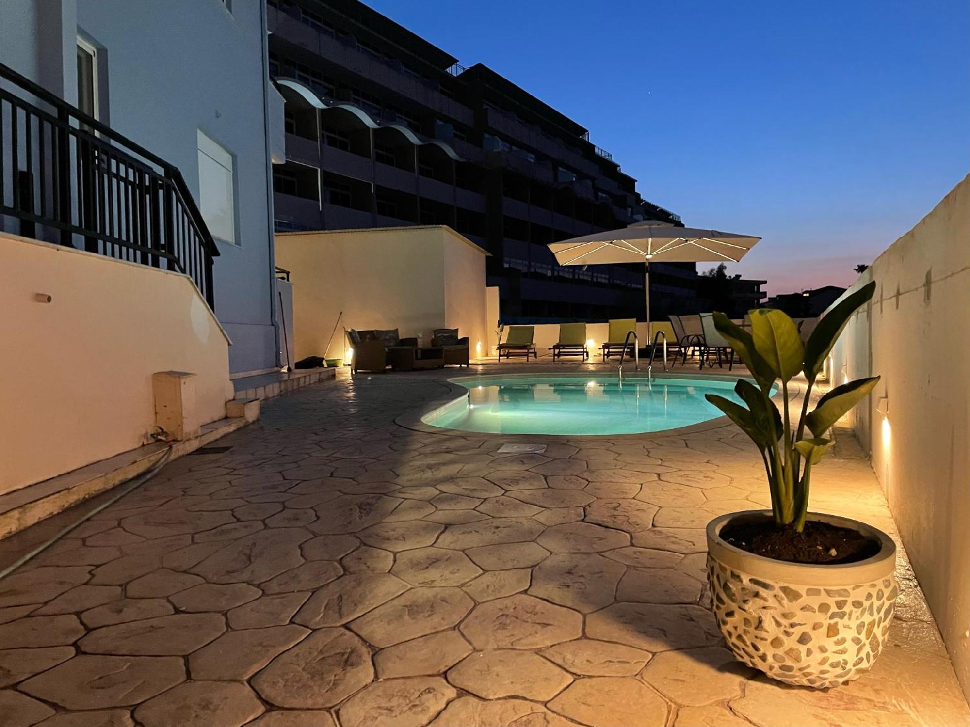 White&Blue Luxury Suites إياليسوس المظهر الخارجي الصورة