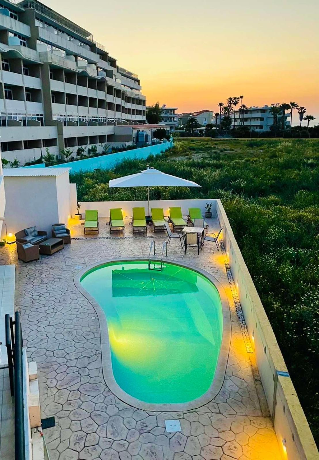 White&Blue Luxury Suites إياليسوس المظهر الخارجي الصورة