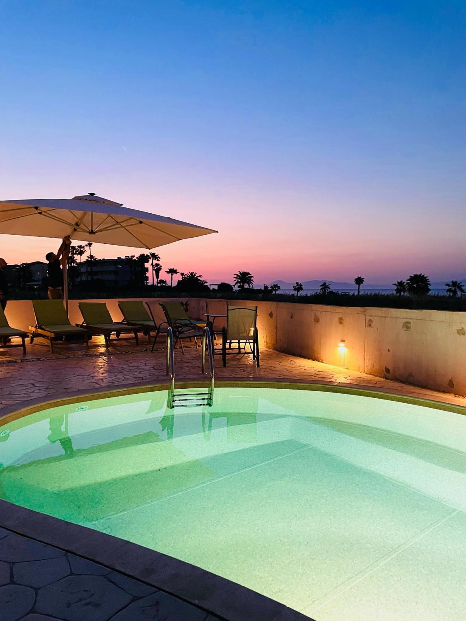 White&Blue Luxury Suites إياليسوس المظهر الخارجي الصورة